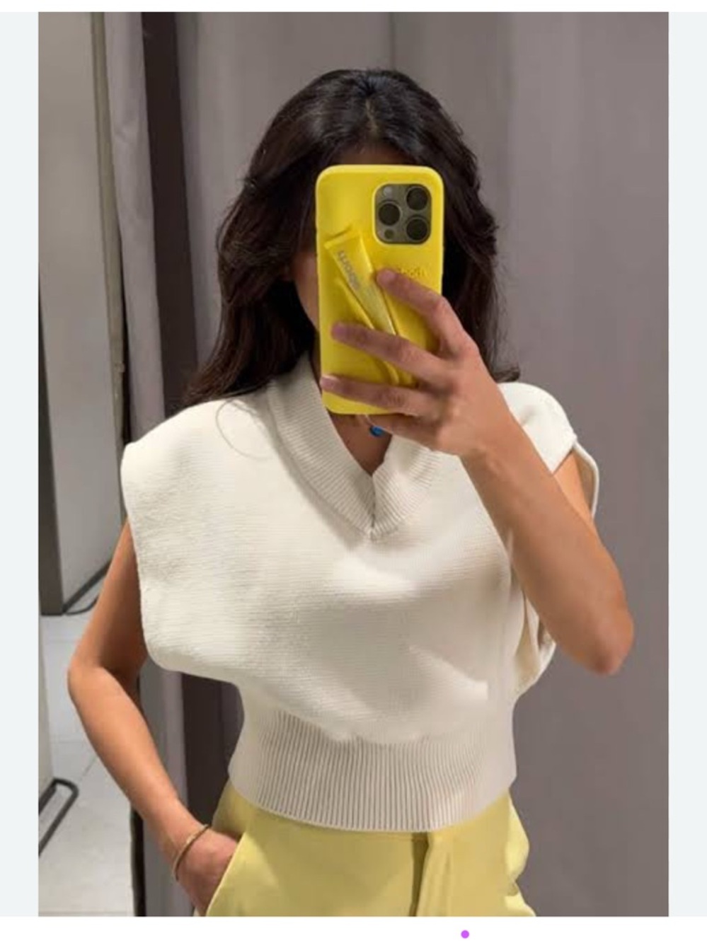 Zara Short Basic Cream Cropped V-Neck Knit Vest